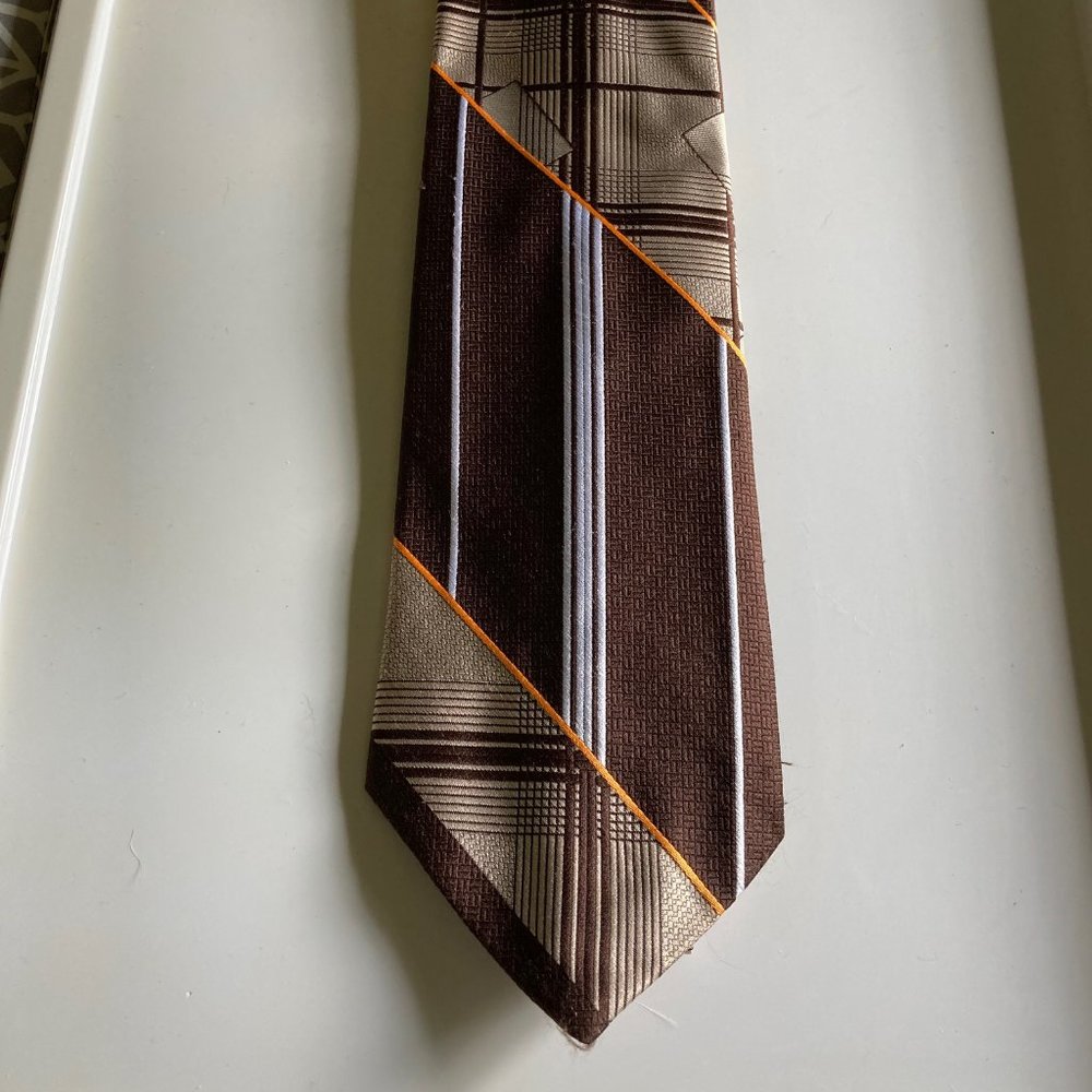 Vintage Dumas necktie